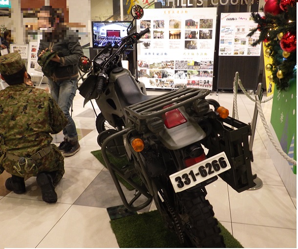 偵察用オートバイ 後方画像