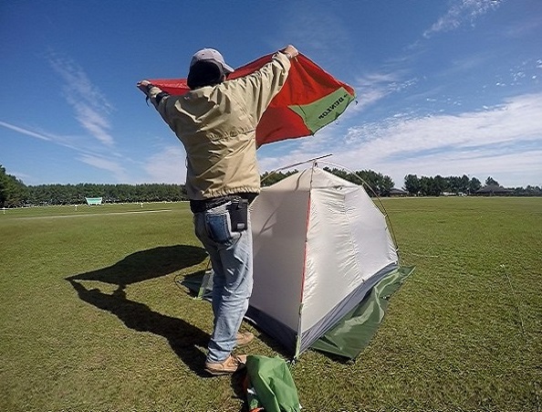 キャンプツーリング用テント  自立式　