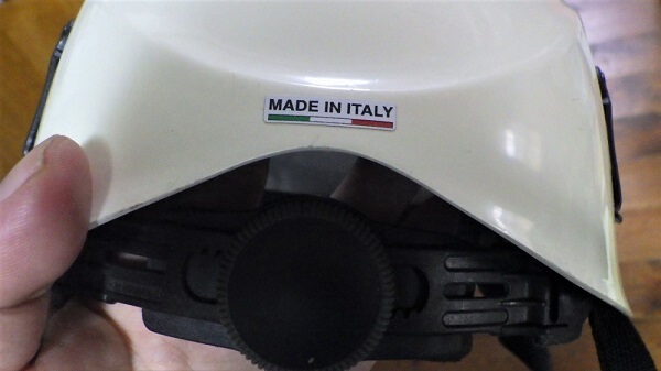モンベル　アルパインヘルメット子供用はイタリア製