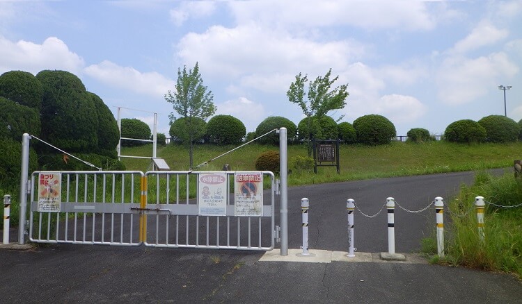 愛知池のゲート