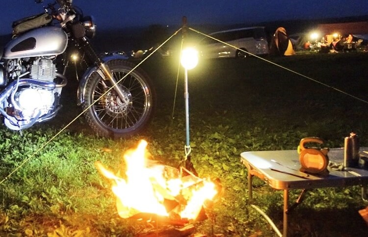 バイクでのキャンプツーリングで使うランタン